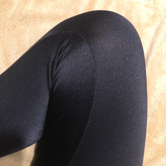 Black shiny leggings from VS - Picture 5 of 5